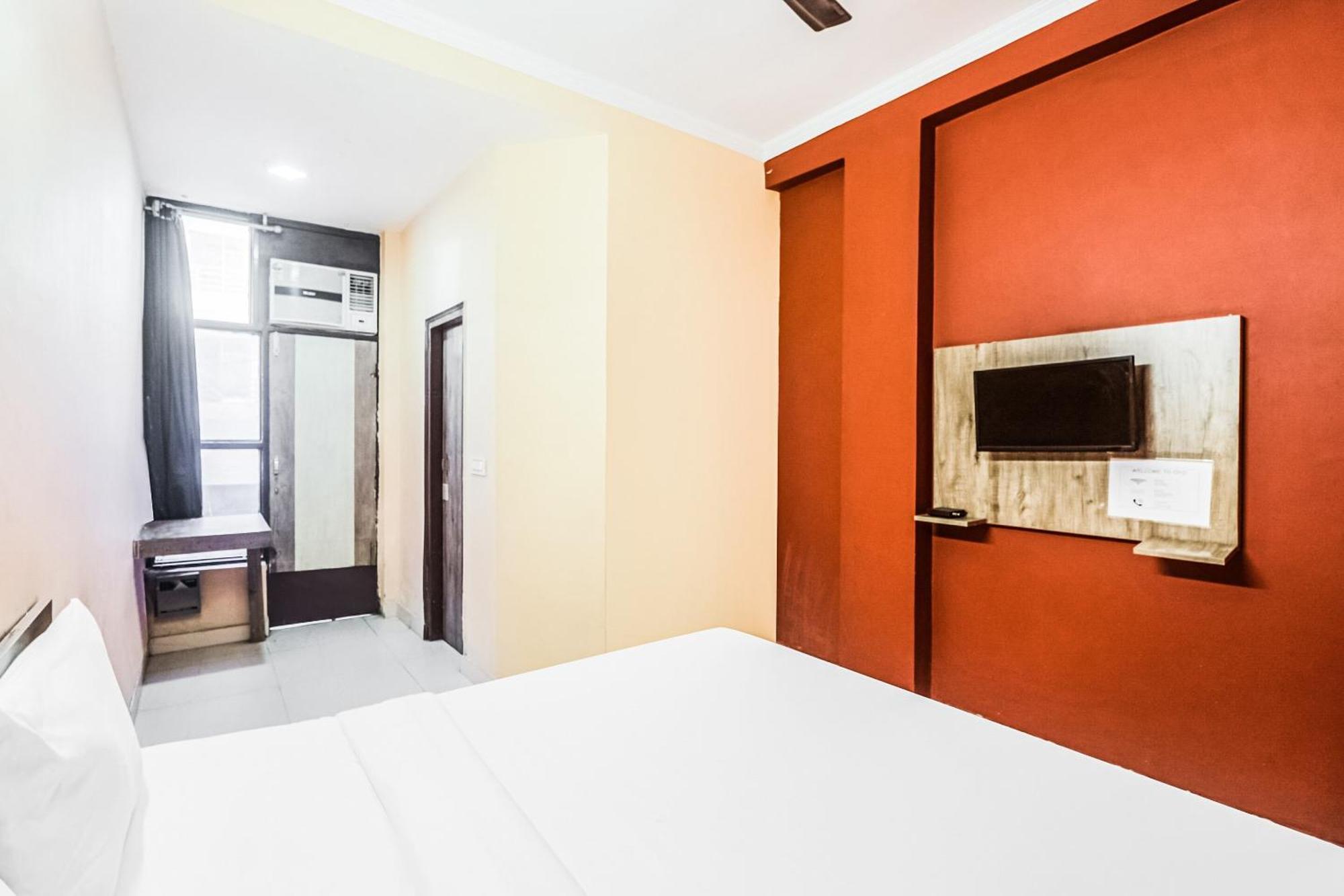 OYO 62899 Avni Residency Otel Gurgaon Dış mekan fotoğraf