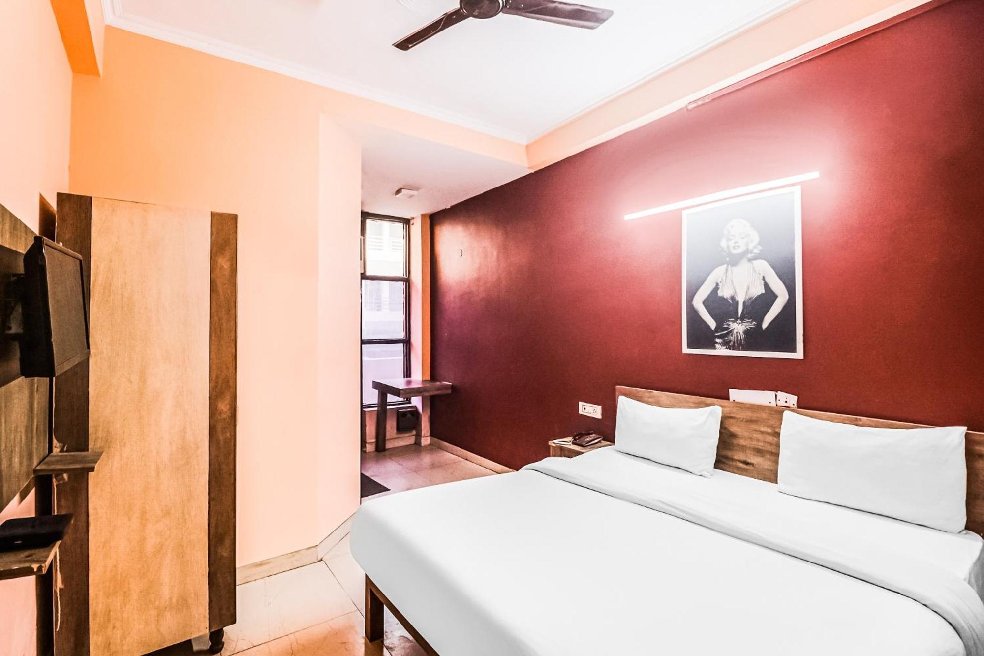 OYO 62899 Avni Residency Otel Gurgaon Dış mekan fotoğraf