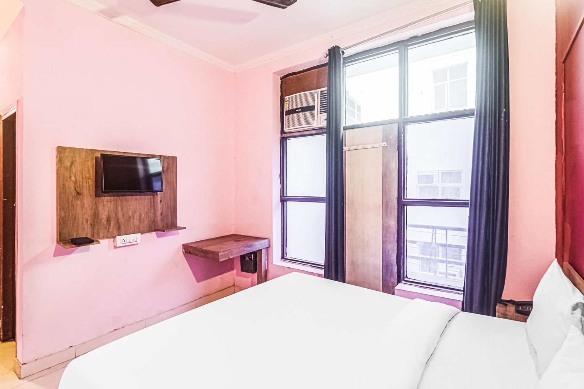 OYO 62899 Avni Residency Otel Gurgaon Dış mekan fotoğraf