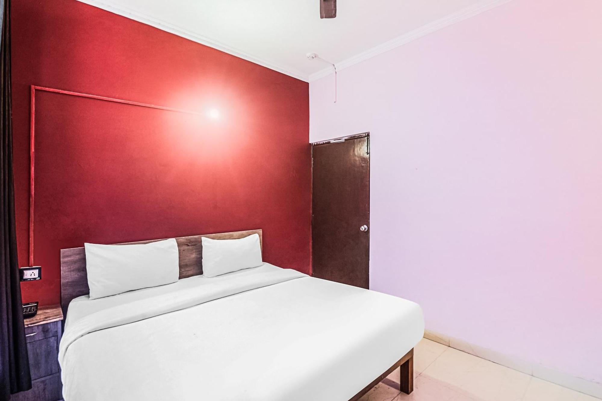 OYO 62899 Avni Residency Otel Gurgaon Dış mekan fotoğraf